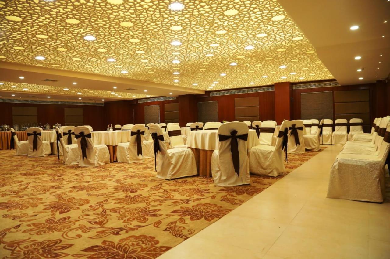 Olive Tree Hotel Vijayawāda Exterior photo
